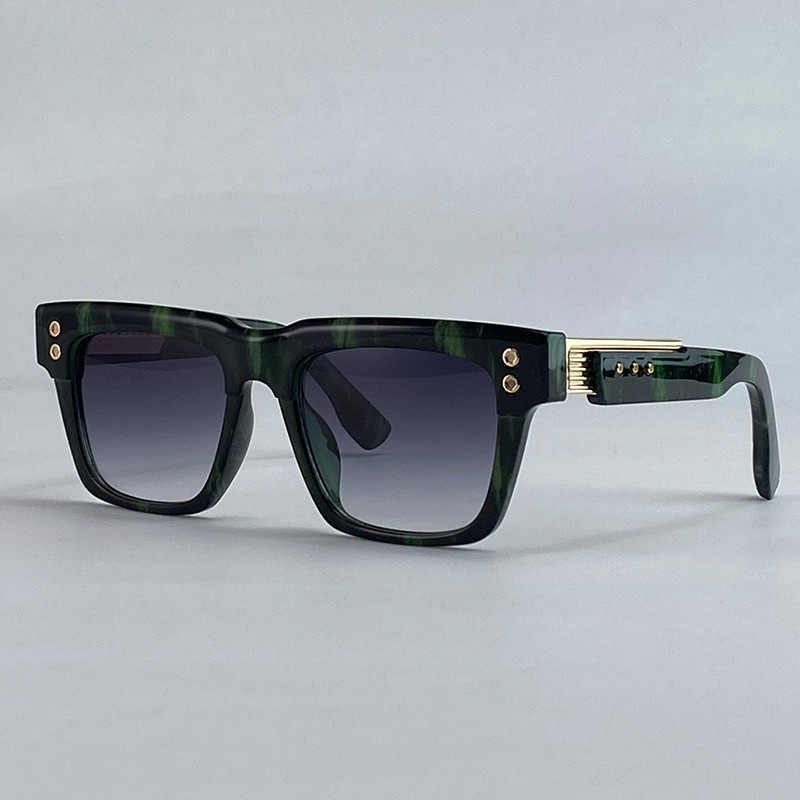 Valmere Retro Square Sunglasses