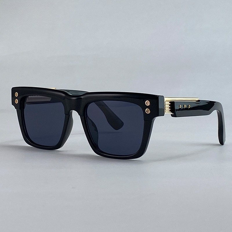 Valmere Retro Square Sunglasses