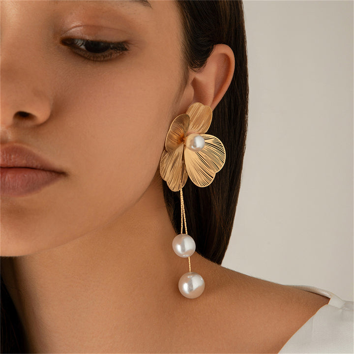 Flora Pearl Drop Earrings