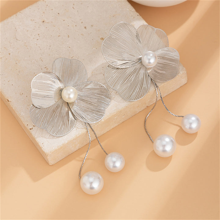 Flora Pearl Drop Earrings