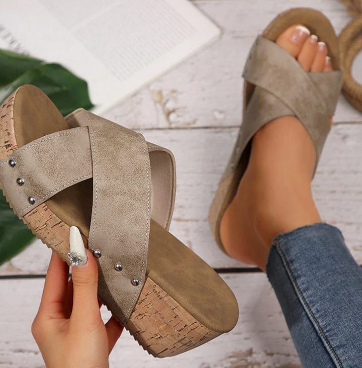 Vera Wedge Sandals
