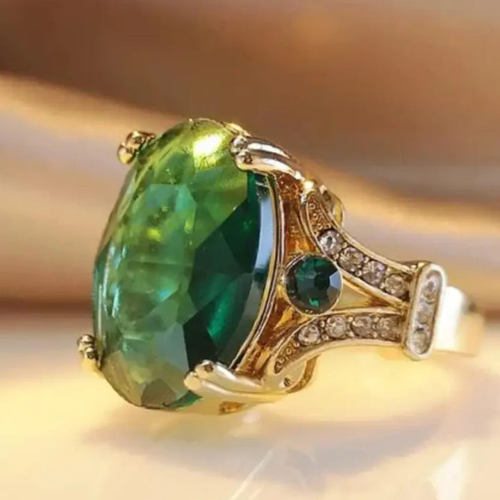 Amara Crystal Ring