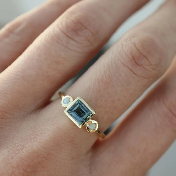 Azmira Zircon Ring