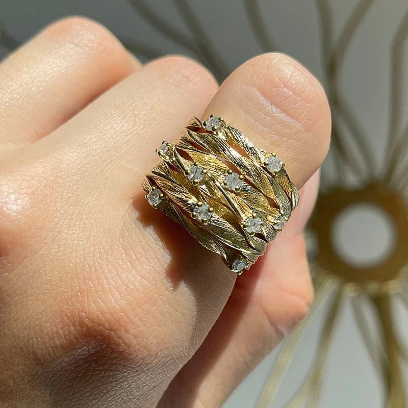 Lustrous Muse Crossover Ring