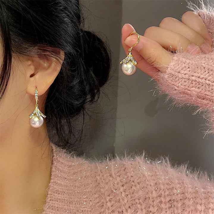 Isabella Luxe Pearl Earrings