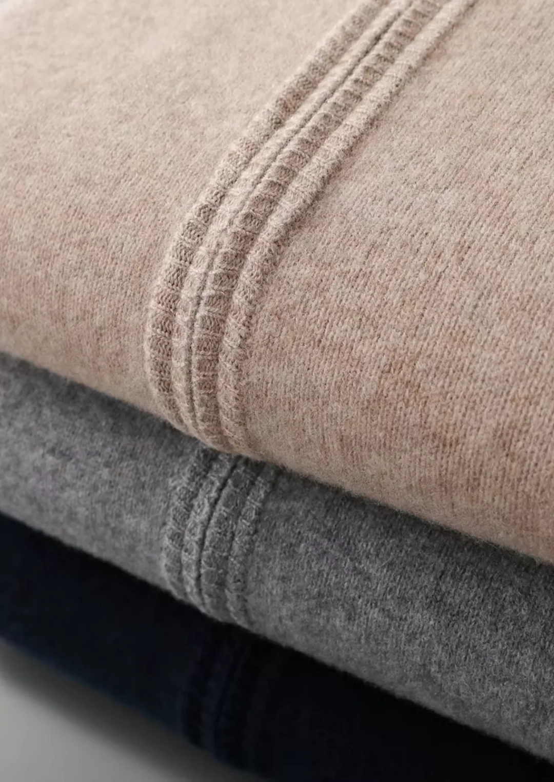 Pure Merino Wool Full-Zip Cardigan